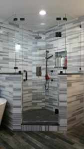 Custom shower door installed in a Fort Lauderdale bathroom
