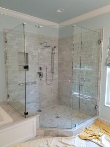 Custom shower doors installed in a Pompano Beach bathroom